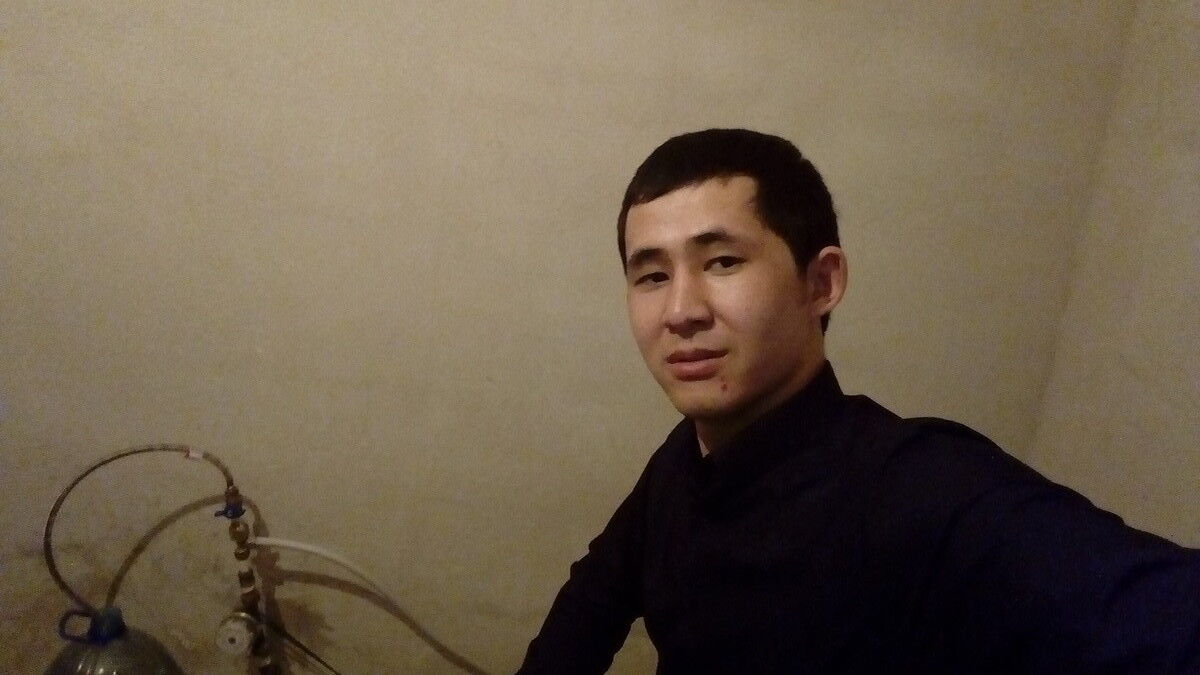  11922897  Arman, 32 ,    