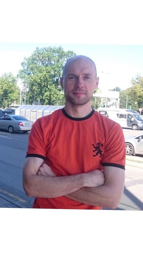  ,   Alex, 45 ,   ,   , c 