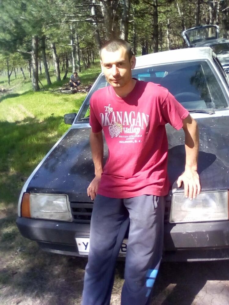  25545177  Nicu, 29 ,    