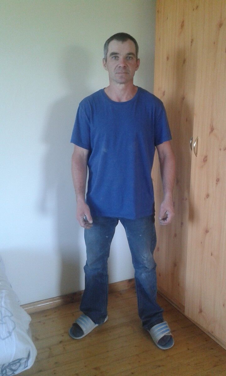  ,   Robert, 48 ,   