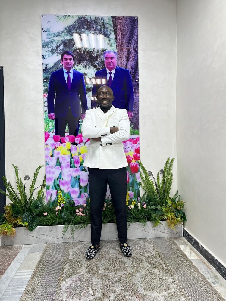  54001277  Victor, 41 ,    