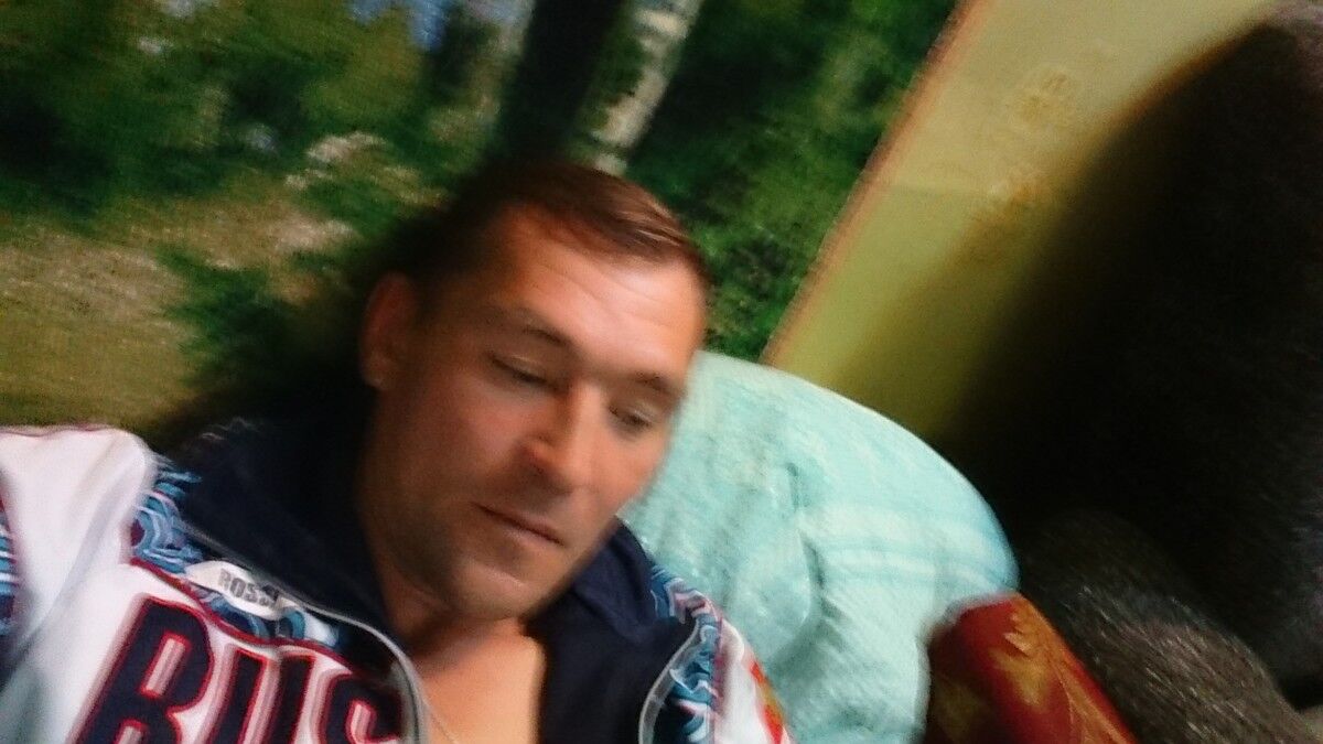  4931047  Slava, 47 ,    