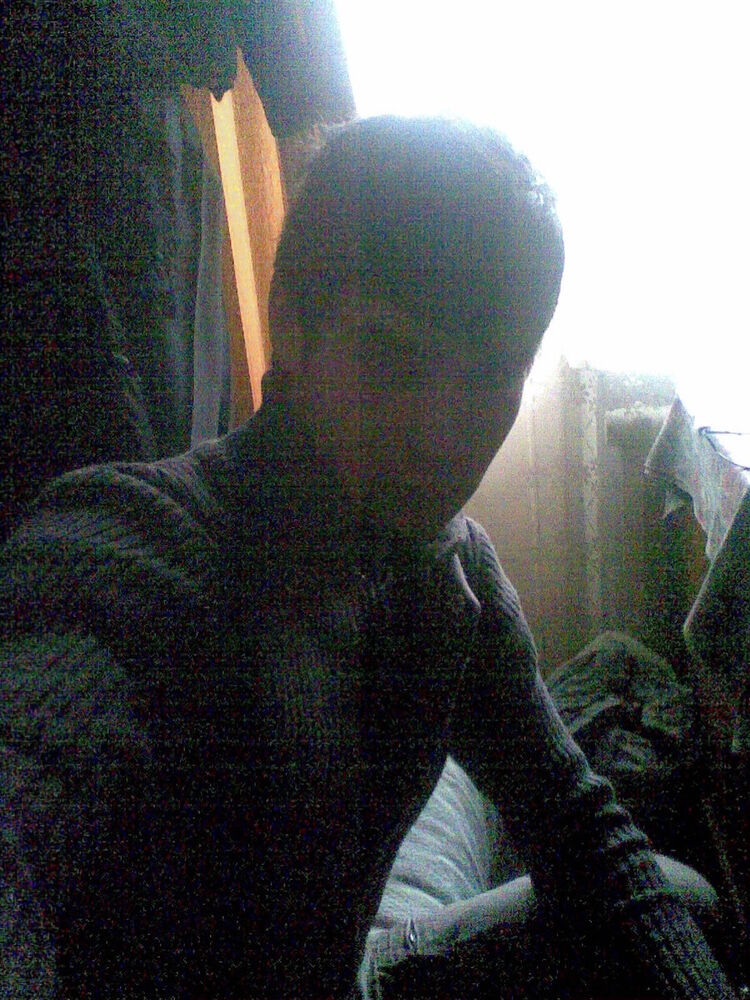  22255537  Iskandar, 34 ,    
