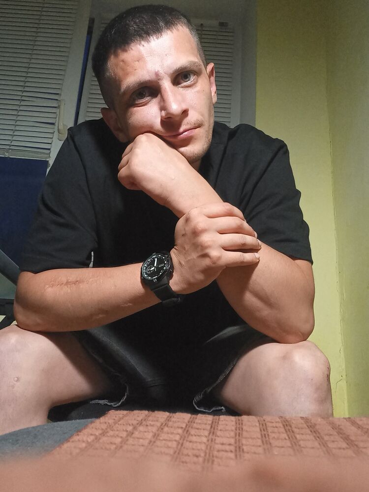  52566897  Yarosllav, 33 ,    