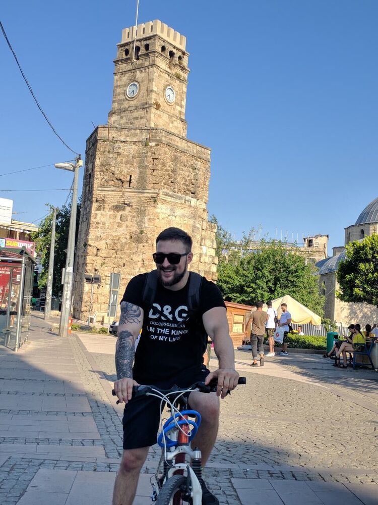 ,   Aleks, 31 ,   ,   