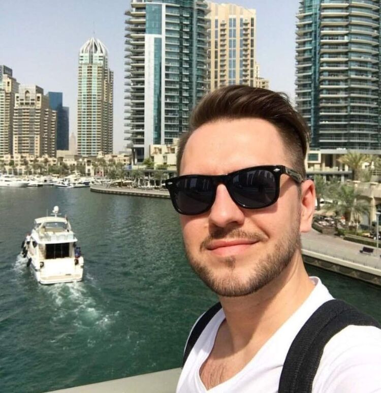  ,   Leo, 39 ,   ,   