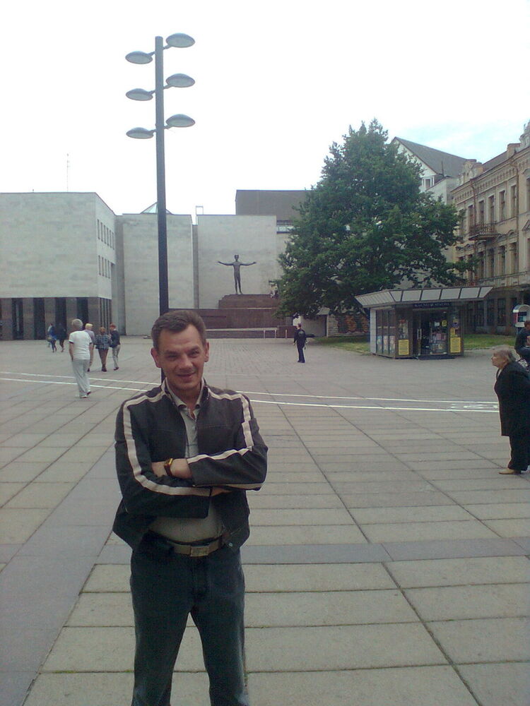  ,   Vitalij, 51 ,   ,   , c 