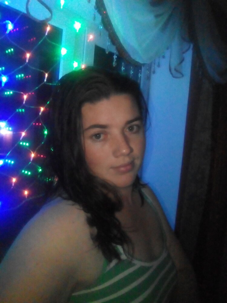  18611327  Viktoria, 30 ,    
