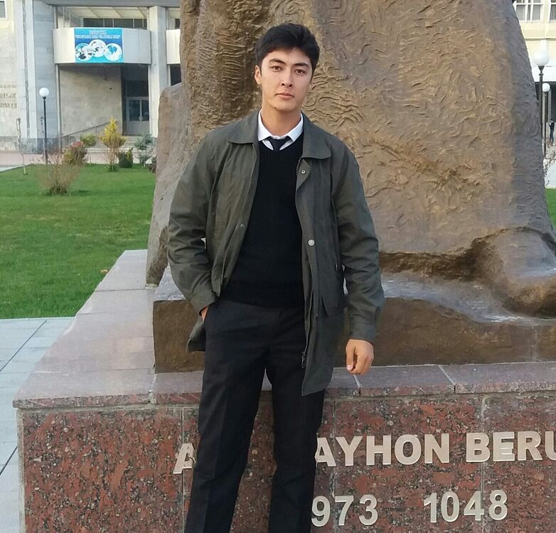  18900847  Azizbek, 31 ,    