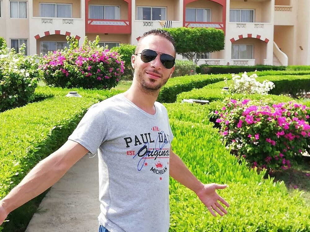 ,   Essam, 39 ,   ,   
