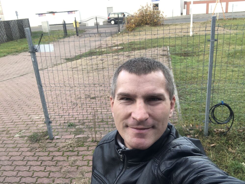  24608257  , 47 ,    Jasien