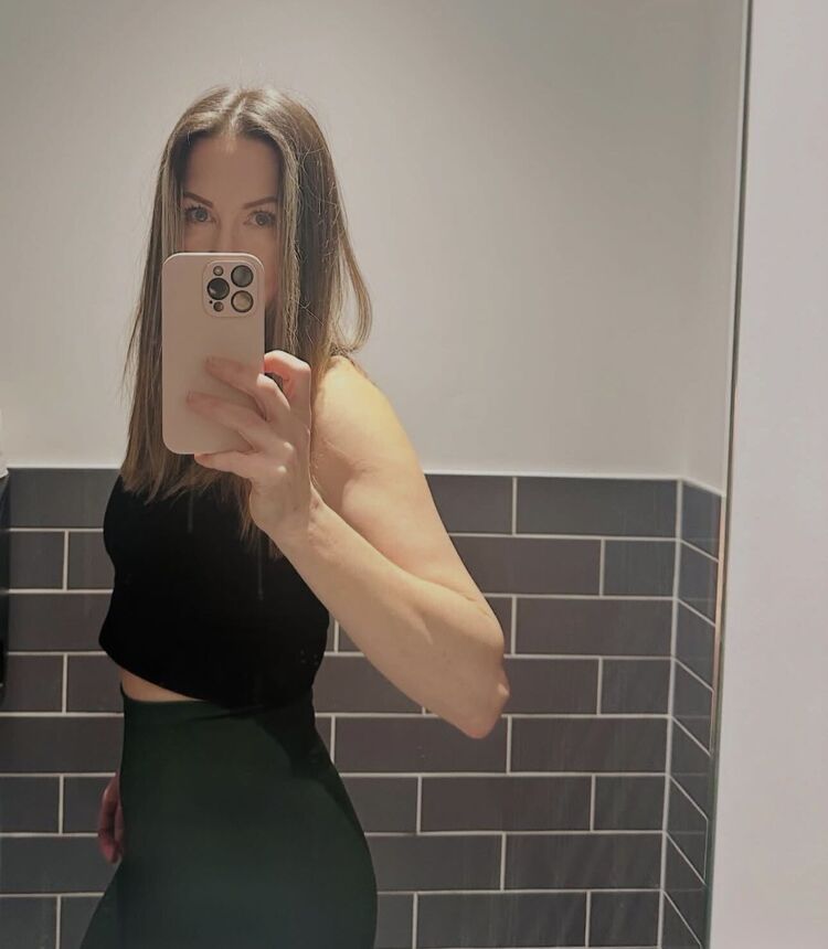  ,   Anna, 29 ,   ,   