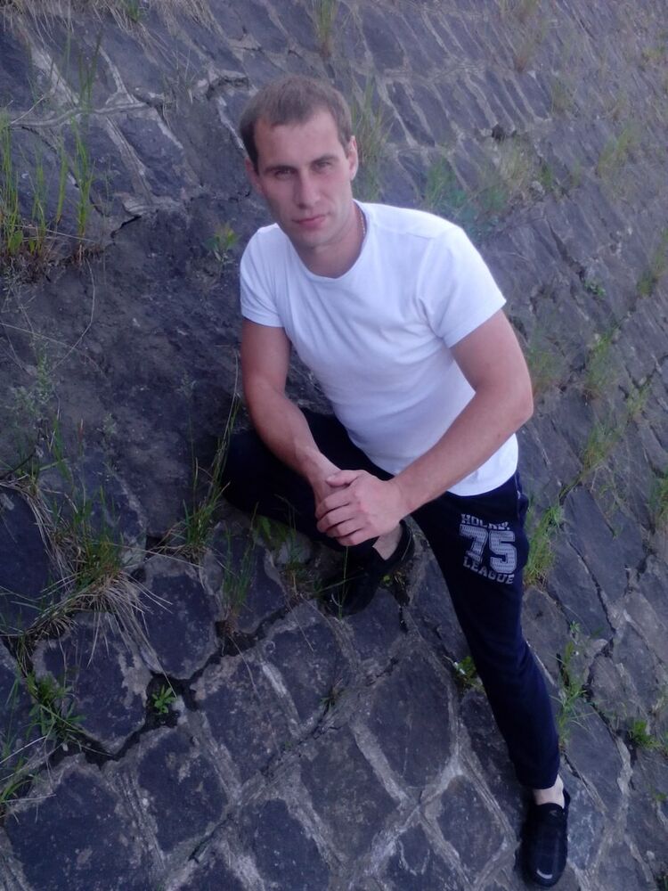  8111547  , 37 ,    -