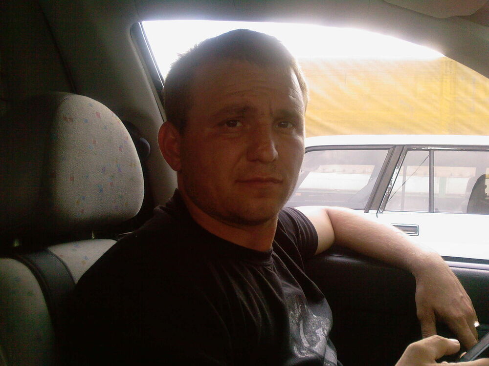  ,   Iurie, 49 ,   ,   , c 
