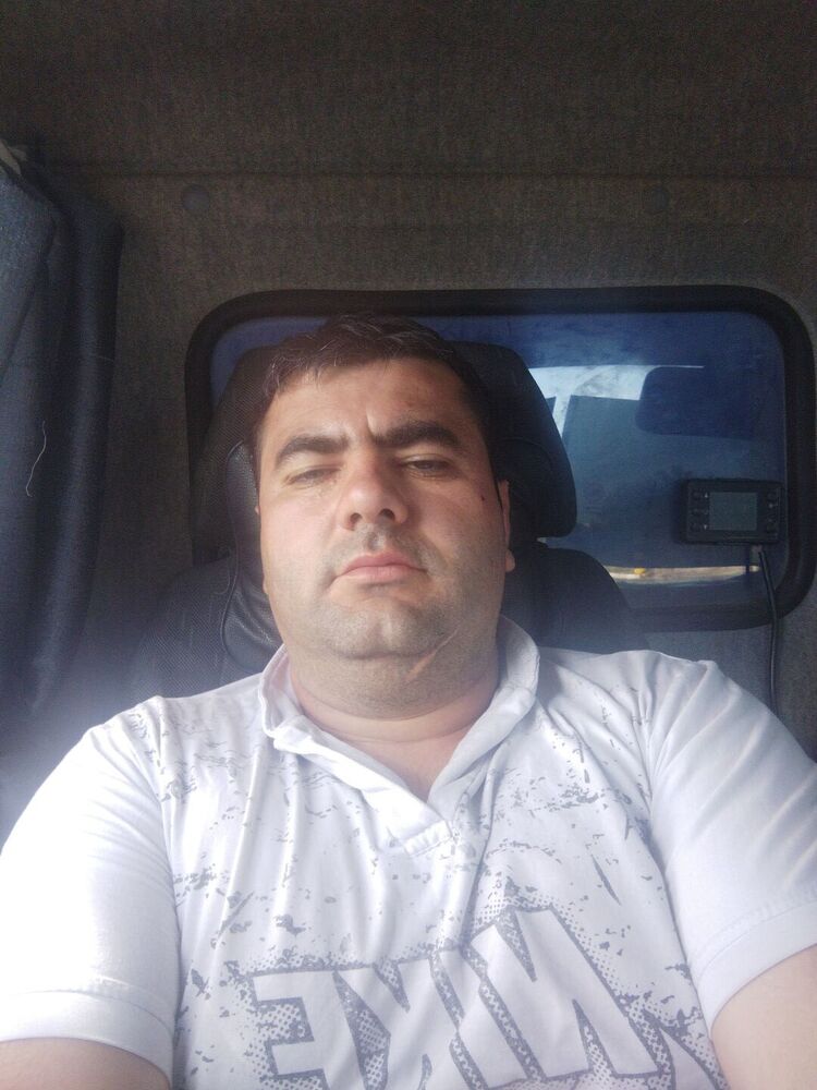  ,   Rusla, 36 ,   ,   