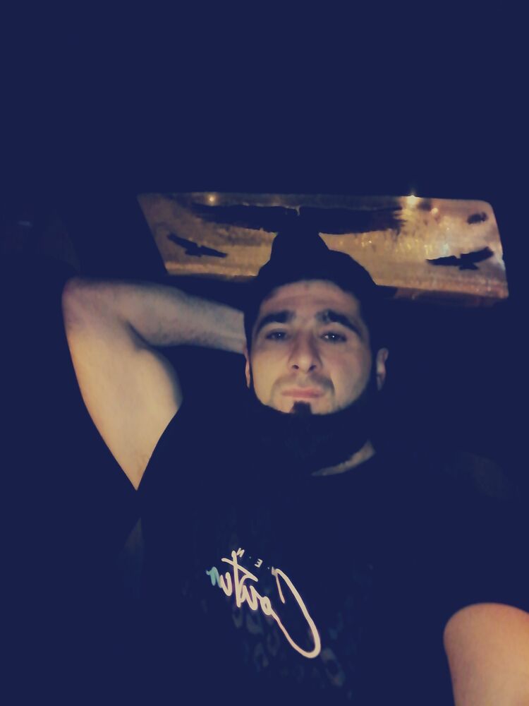  31703517  , 37 ,    -