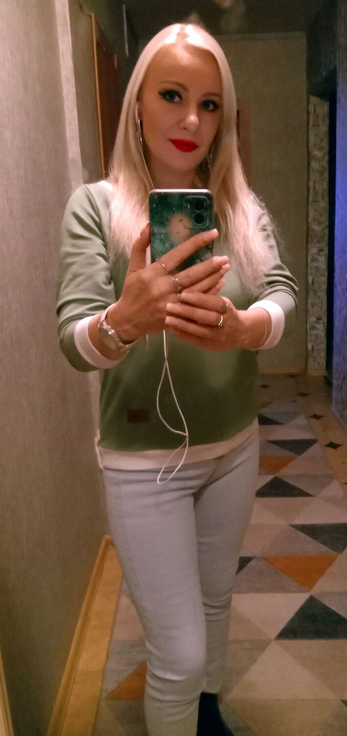  -,   , 42 ,     , c 