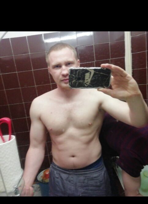  37695727  , 32 ,    