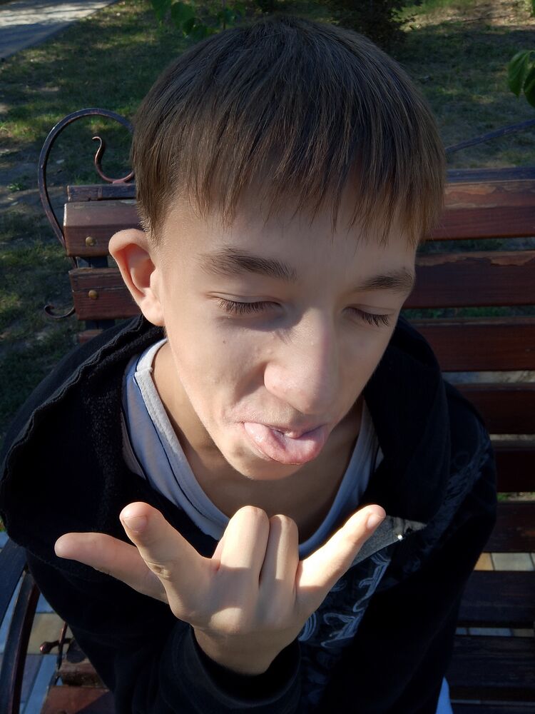  46120807  Dimon, 19 ,    