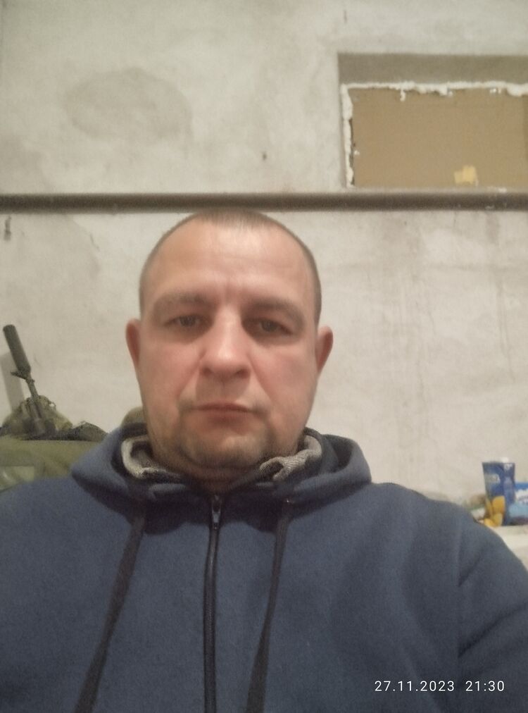  41192387  , 44 ,    