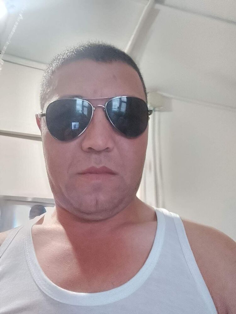  43245917  Yasharbek, 39 ,    