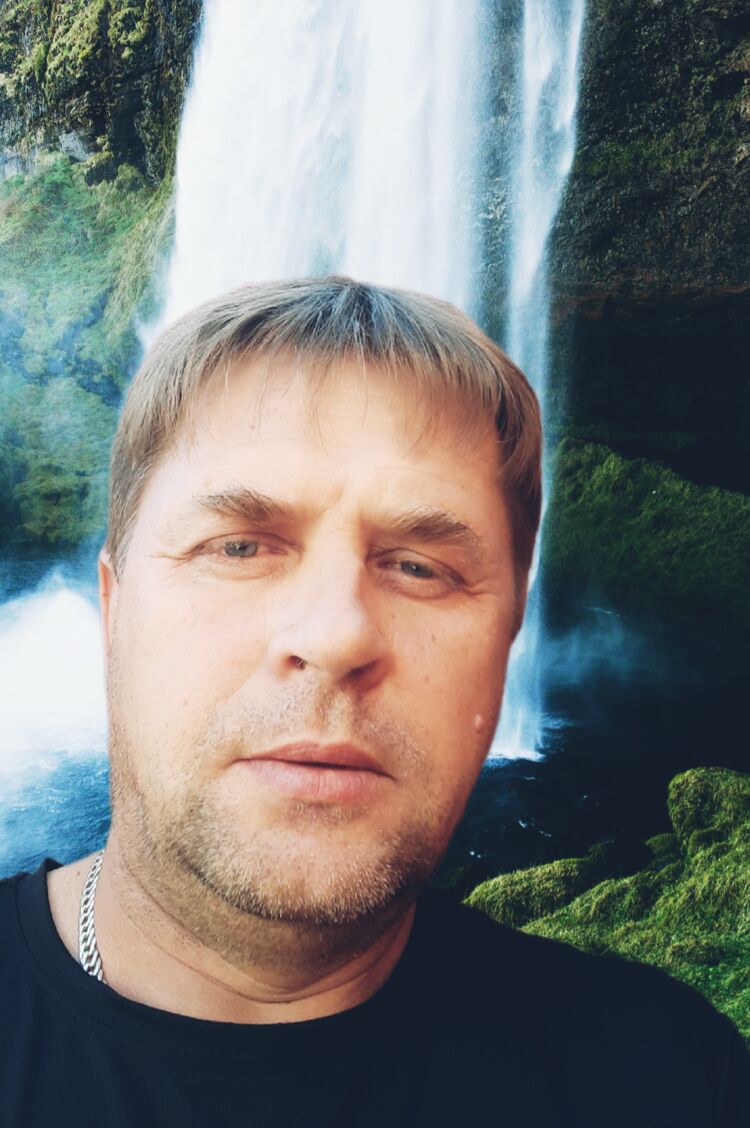  ,   Konstantin, 46 ,   ,   