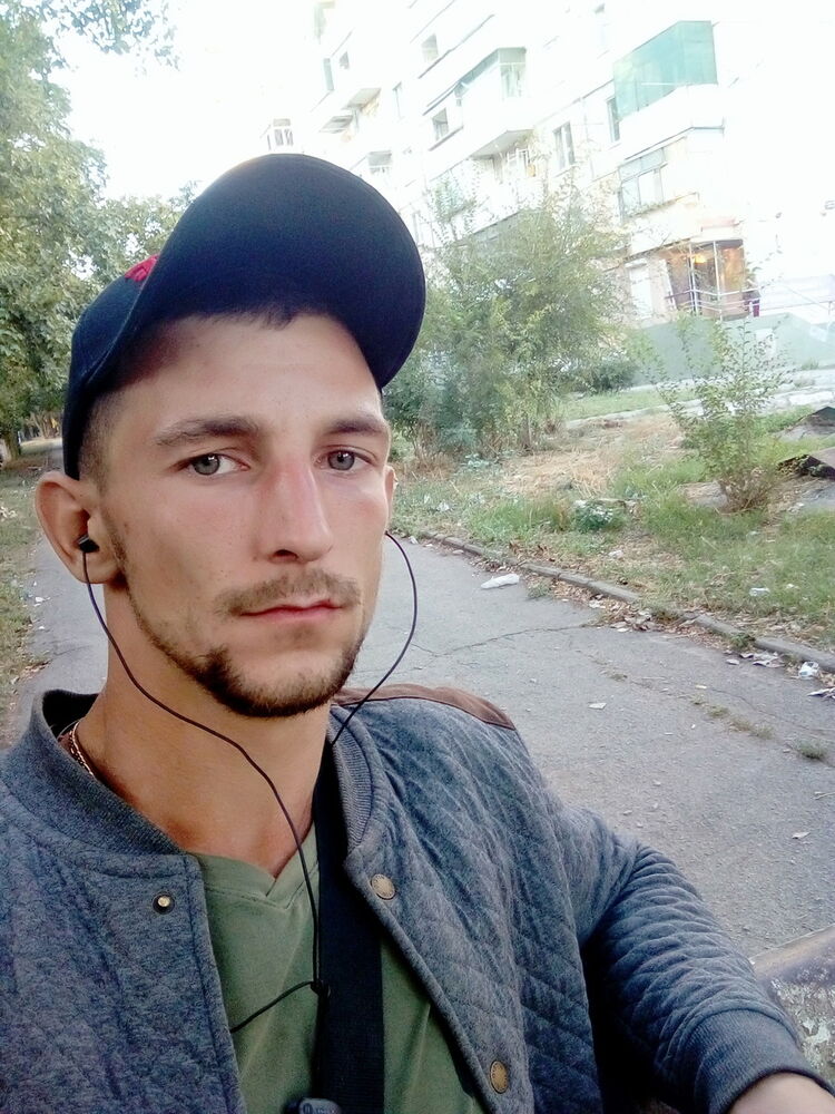  17603907  Vlad, 30 ,    