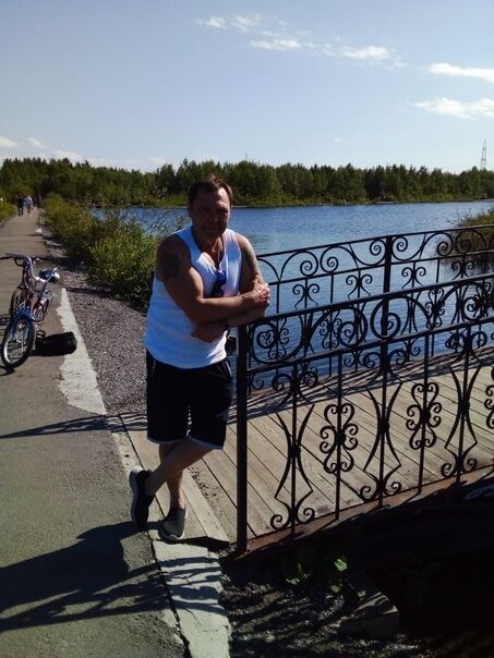  30291187  Andrey, 52 ,    