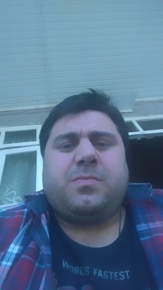  15977177  Giorgi, 40 ,    