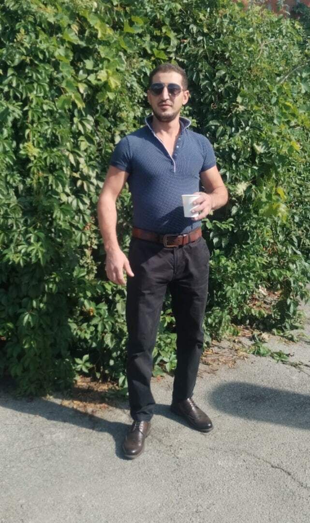  39879197  Genrik, 37 ,    --