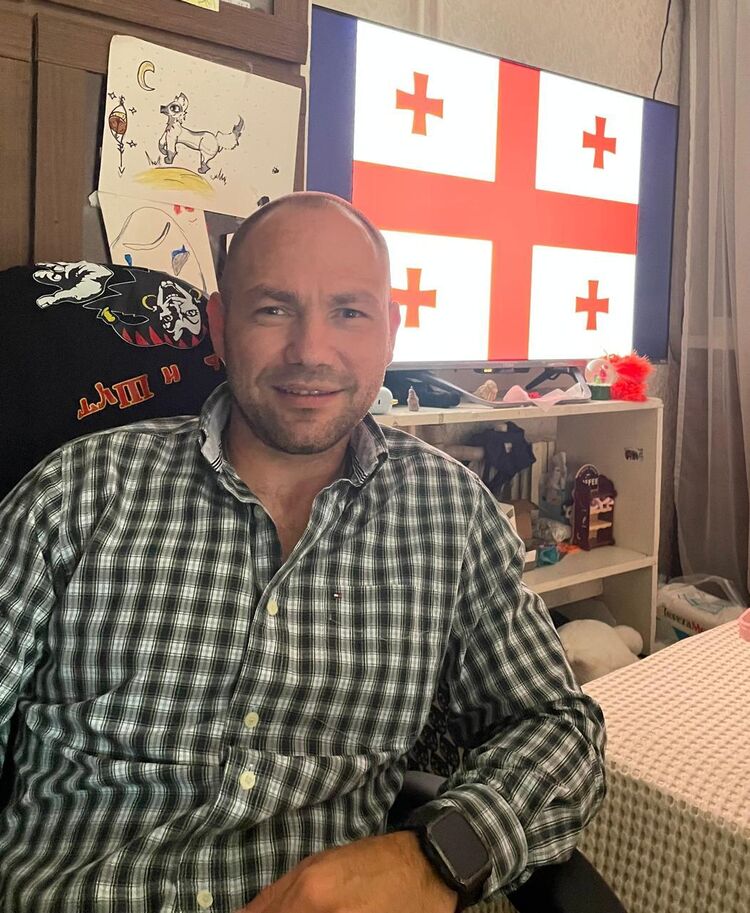  53385697  Levan, 39 ,    