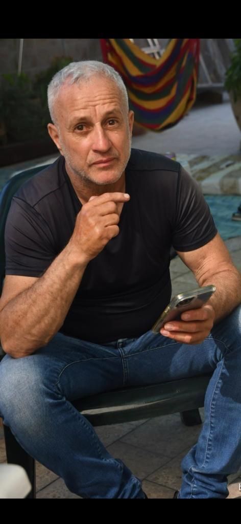  34591897  Moshe, 61 ,    