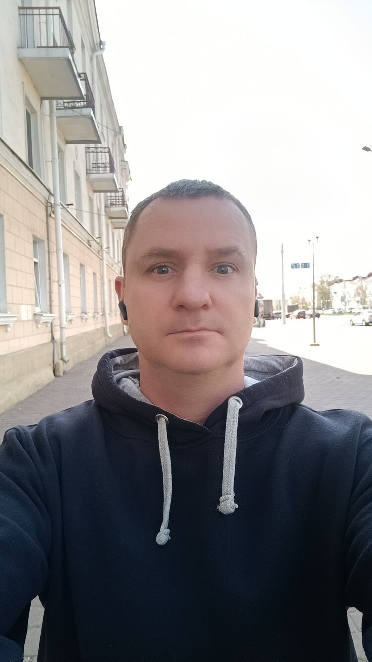  52946517  , 40 ,    