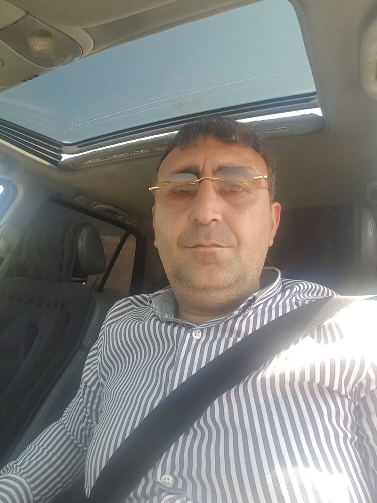  ,   Artur, 41 ,   ,   , c 