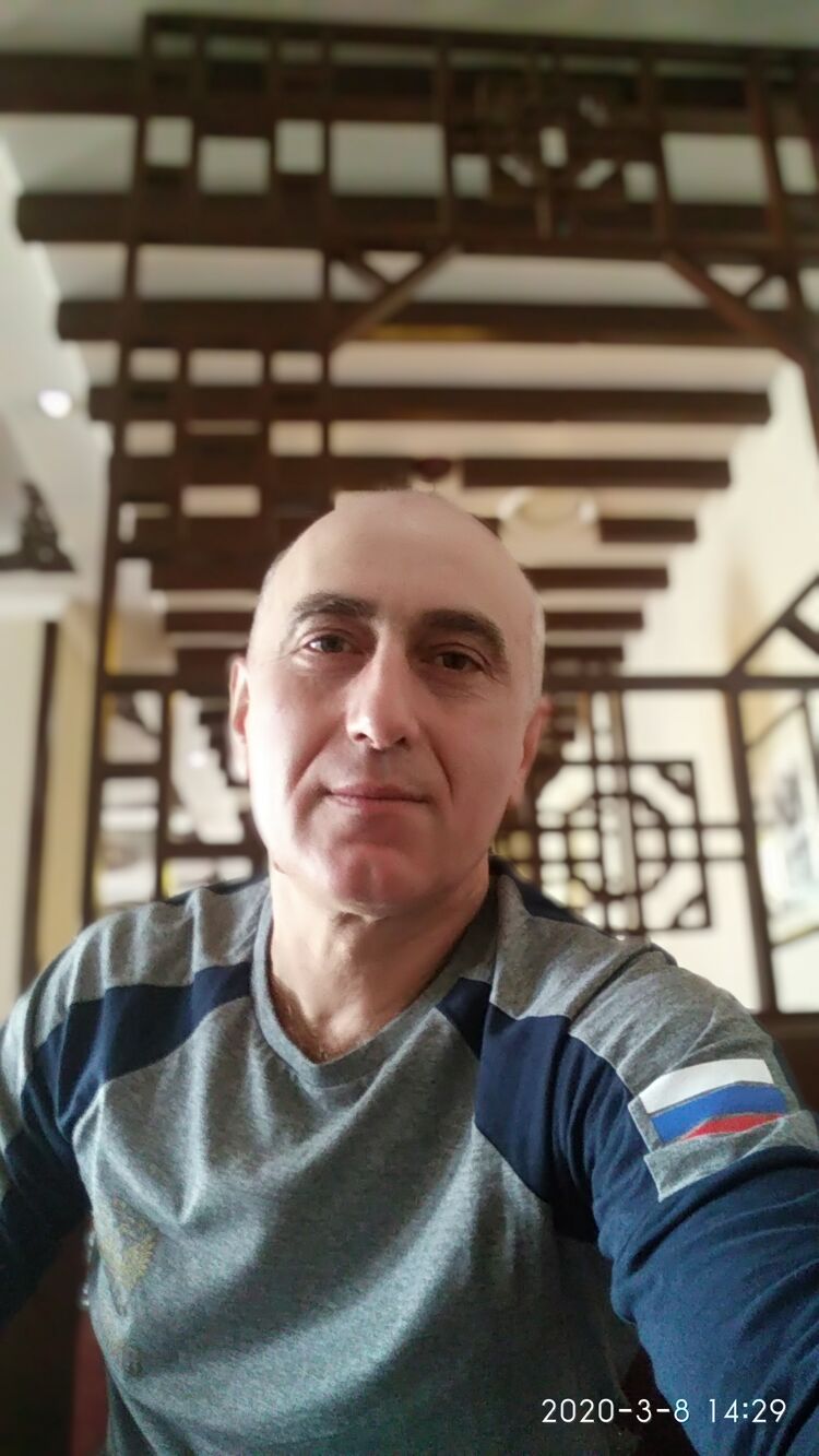 28540477  , 53 ,    