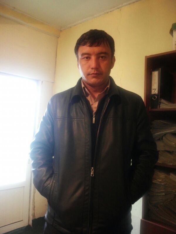  ,   Akramjon, 42 ,   