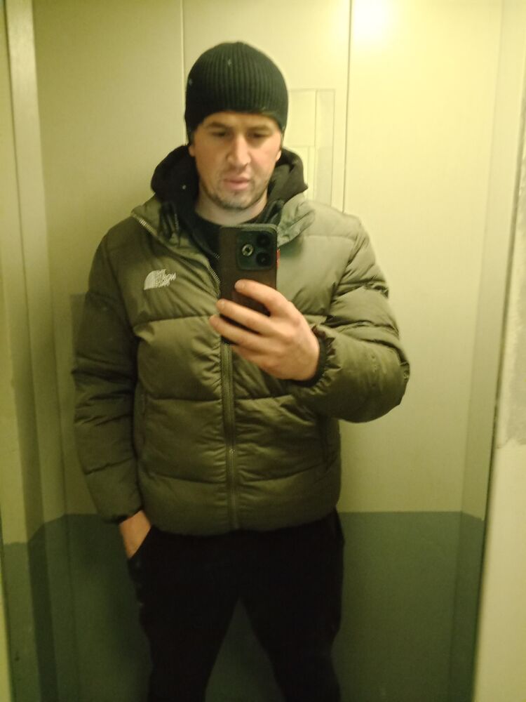  49675447  , 29 ,    