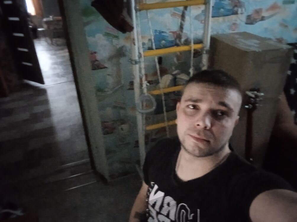  -,   Ivan, 32 ,   ,   , c 
