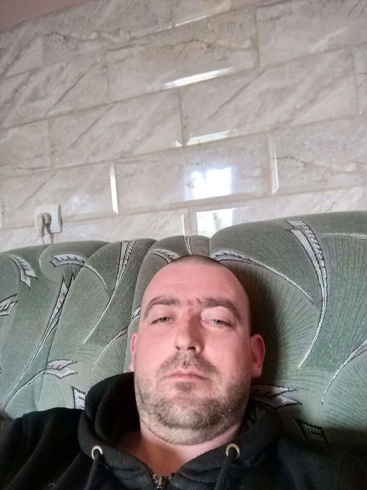  22954817  , 37 ,    