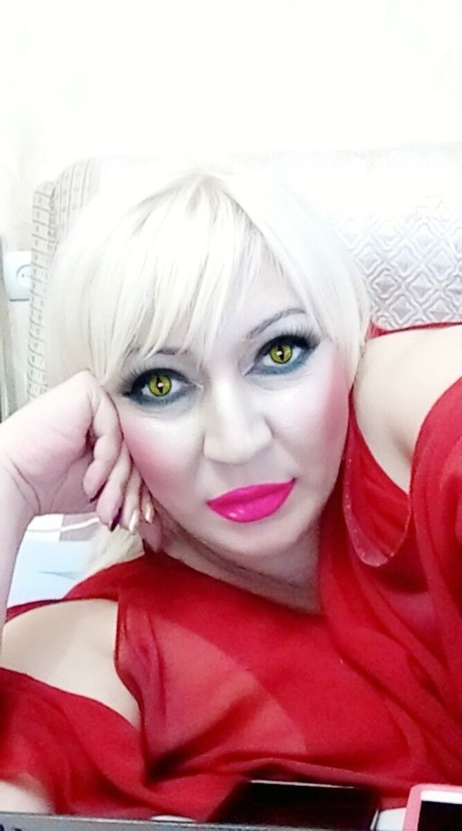  ,   ILONA, 41 ,   ,   , c 