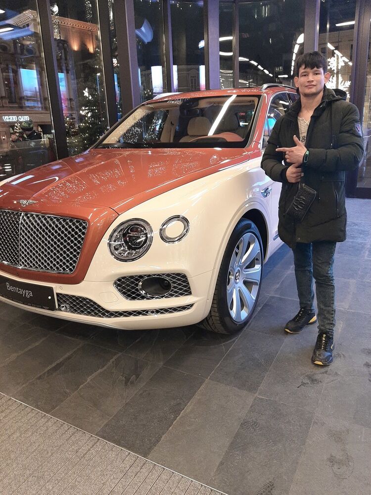  19174467  Shoxa, 33 ,    