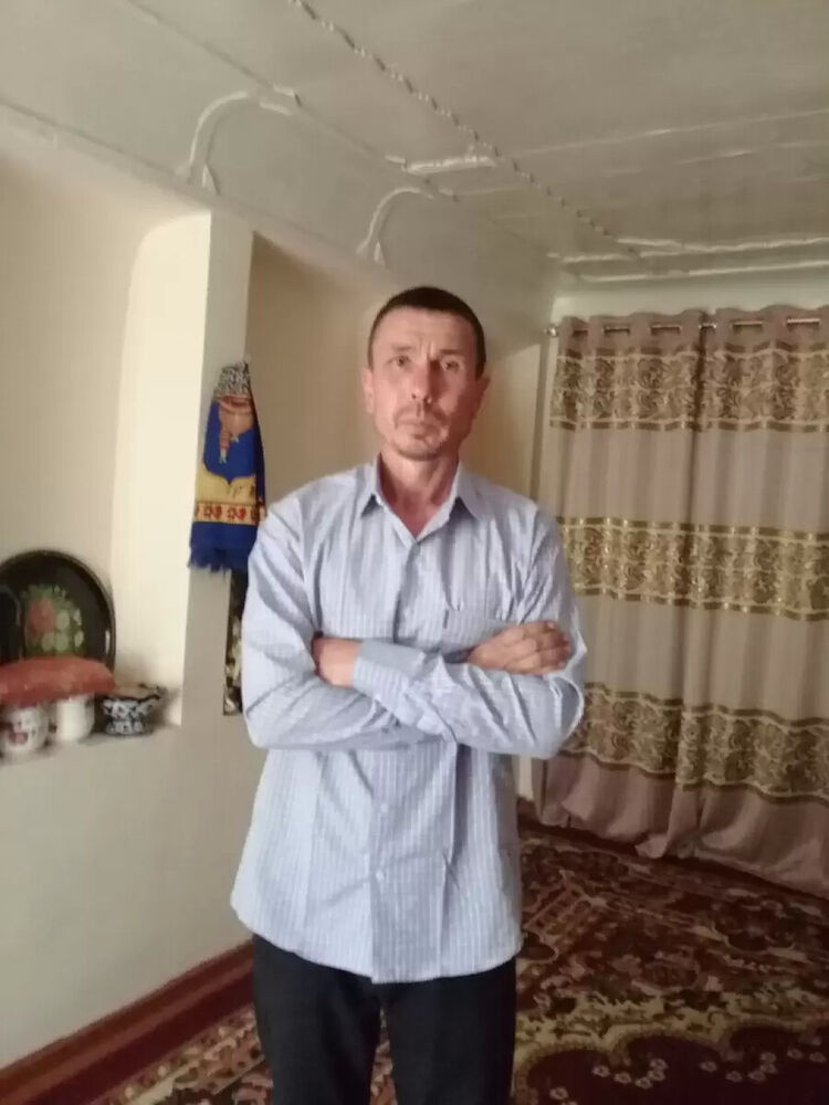  20415307  Tursunbek, 48 ,    