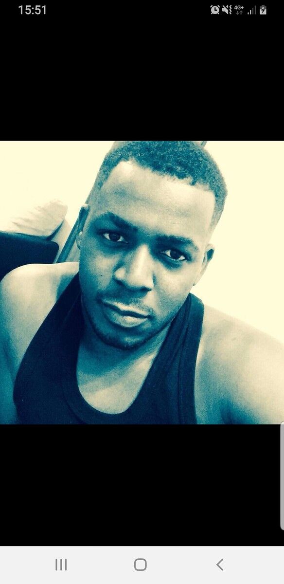  19172267  Issa, 32 ,    -