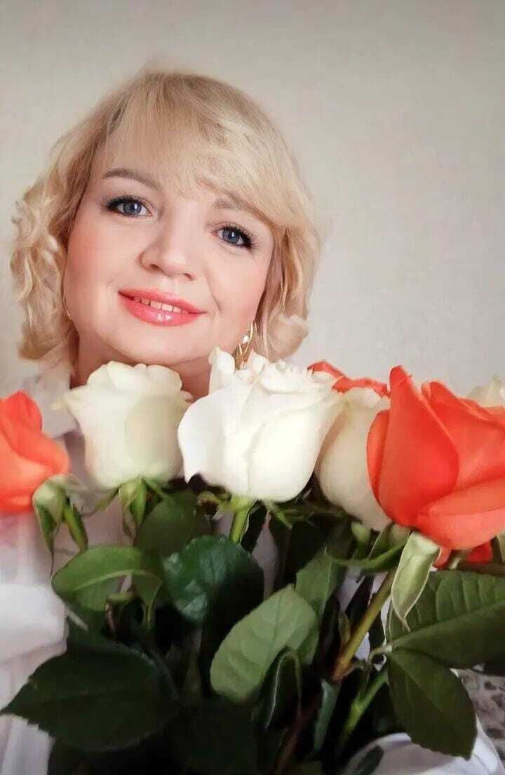  53731217  Olga, 49 ,    