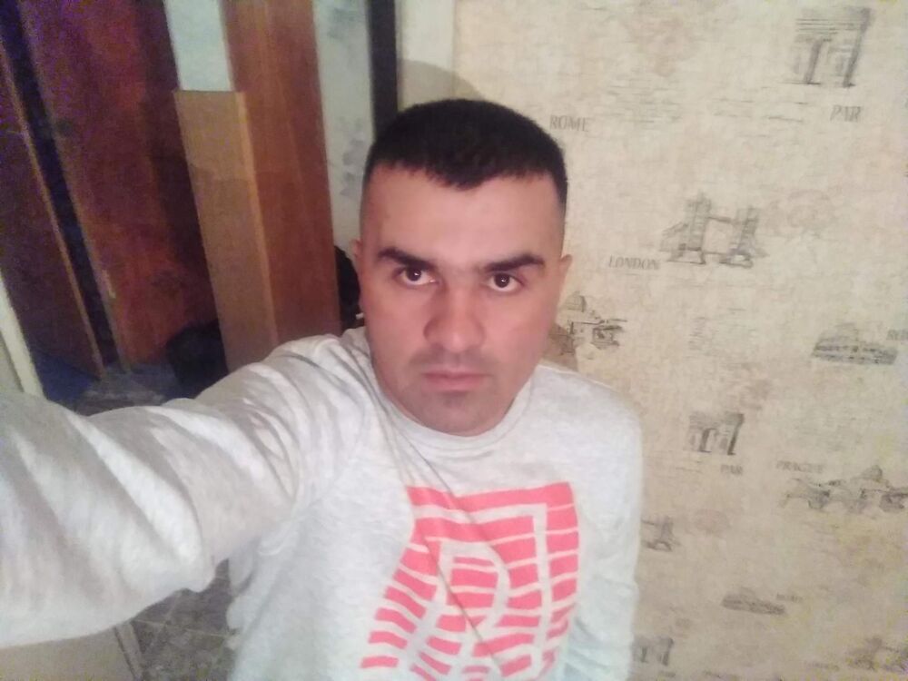  42518587  , 37 ,    