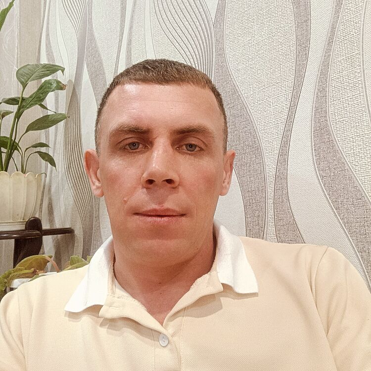  47835037  , 32 ,    
