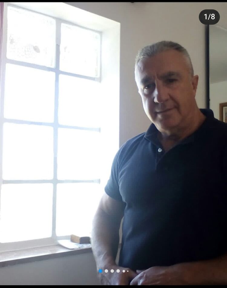  ,   Tony, 61 ,   ,   