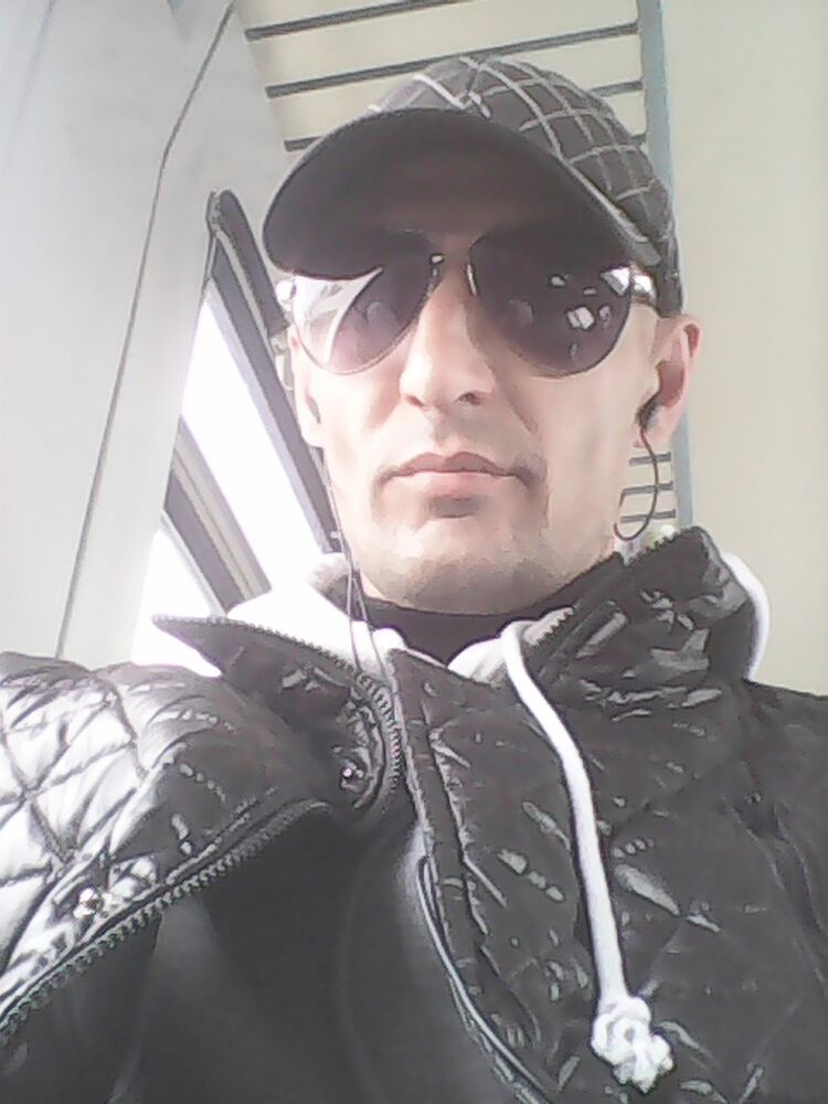  15868517  David, 49 ,    