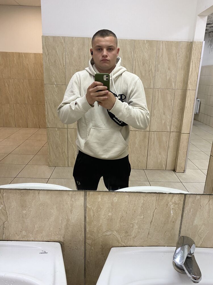  54488767  Petya, 21 ,    Dejvice