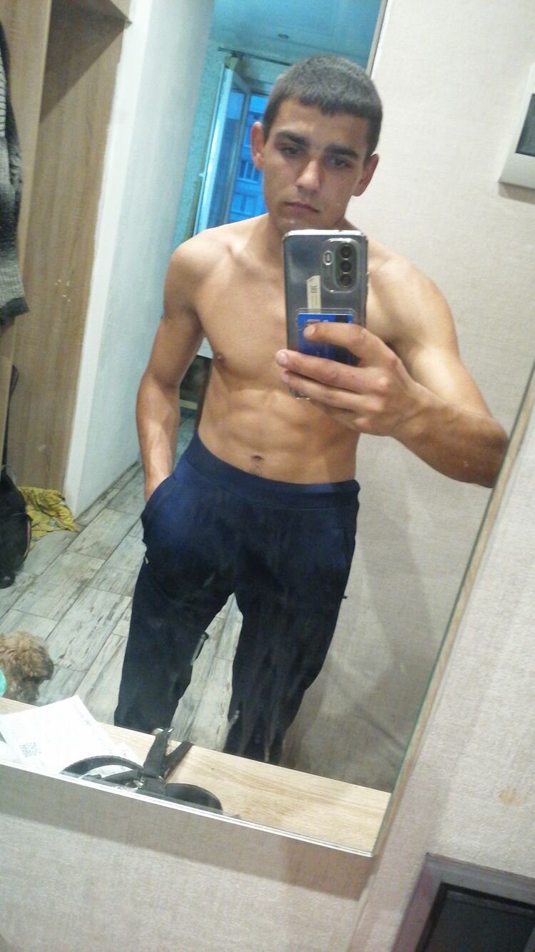 42399247  , 24 ,    